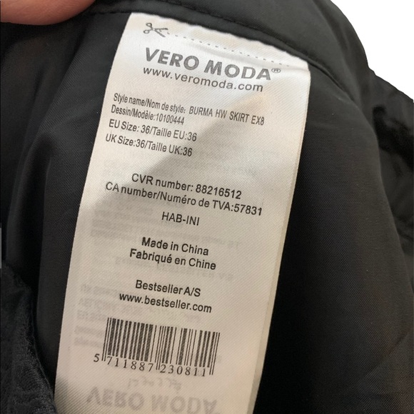 Vero Moda high waisted flared skirt. - Picture 5 of 5